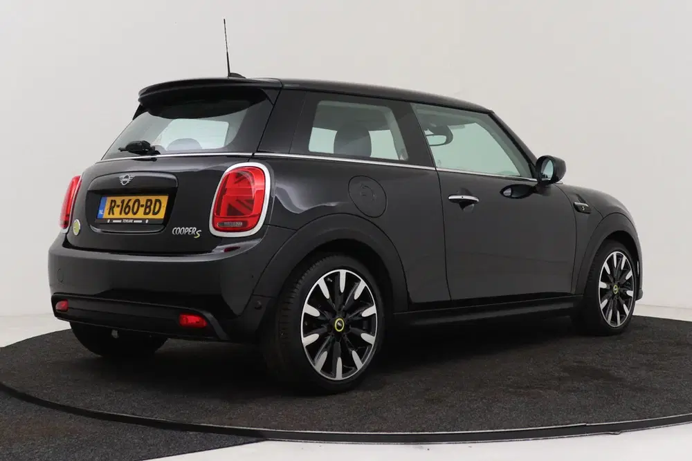 Mini Electric MINI Yours 33 kWh uit 2022, foto 2