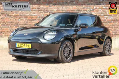 Mini Cooper Cooper E Blackyard 40.7 kWh uit 2026