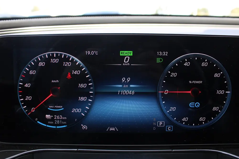 Mercedes-Benz EQC 400 4MATIC 80kWh (SOH 96.70%) AMG LINE KEY uit 2022, foto 6