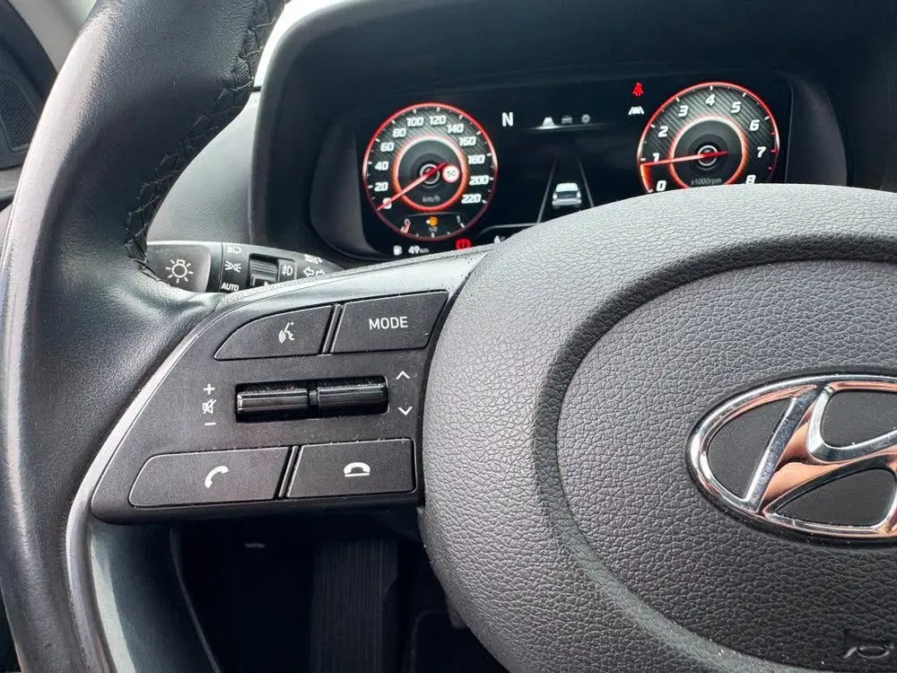 Hyundai i20 1.0 T-GDI Premium Sky uit 2021, foto 10