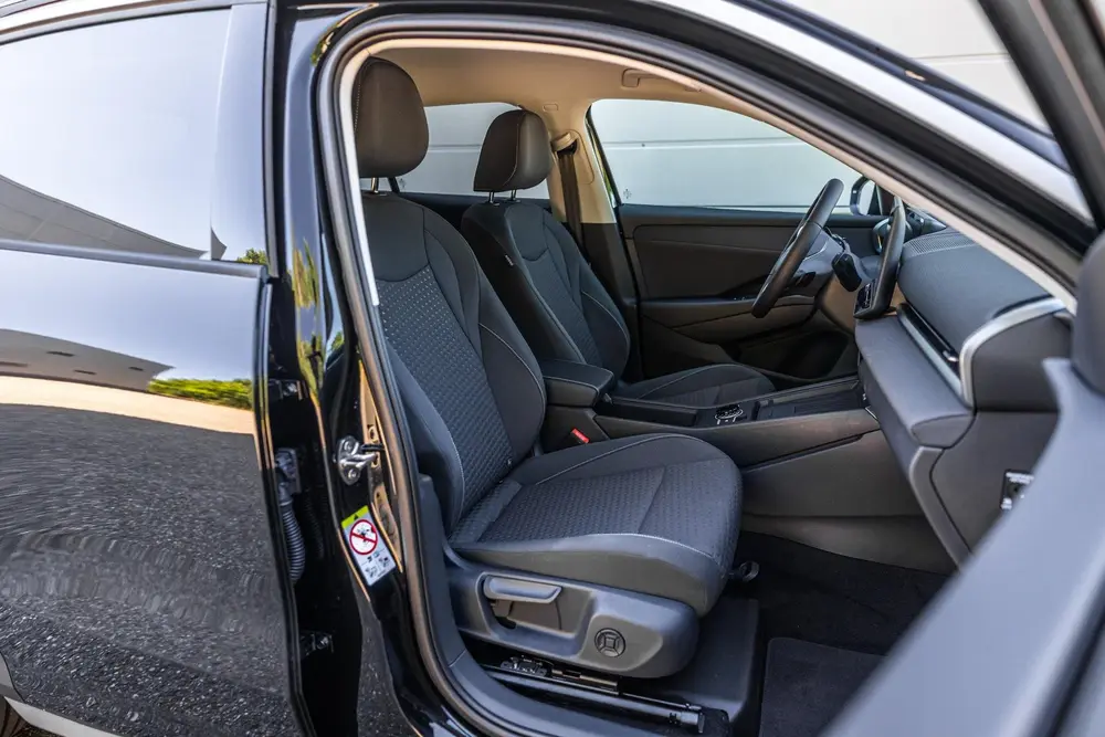 Volkswagen T-Roc 1.5 eTsi 115pk Life First Edition | Climate uit 2026, foto 19