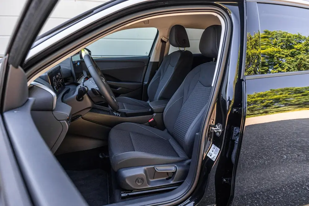 Volkswagen T-Roc 1.5 eTsi 115pk Life First Edition | Climate uit 2026, foto 4