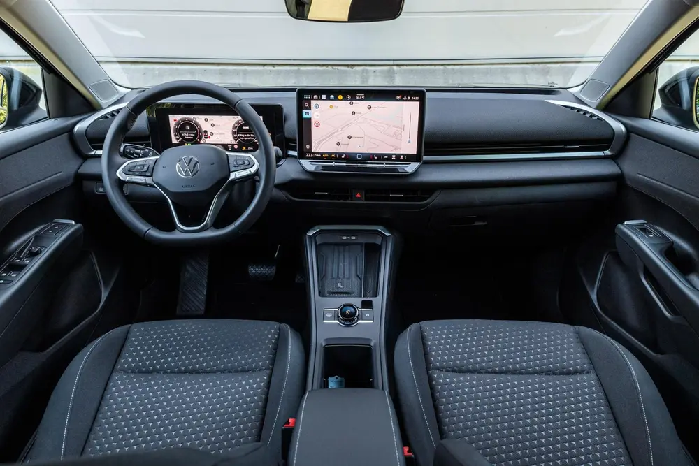 Volkswagen T-Roc 1.5 eTsi 115pk Life First Edition | Climate uit 2026, foto 5