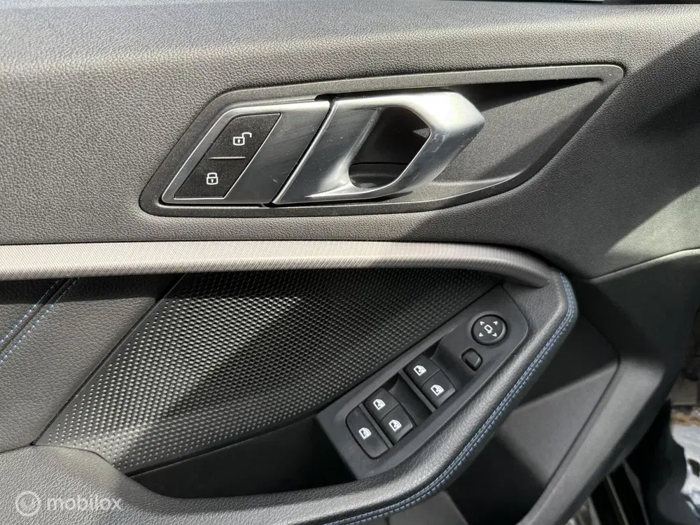 BMW 1-serie 118i EDE Corporate Lease M Sport uit 2021, foto 19