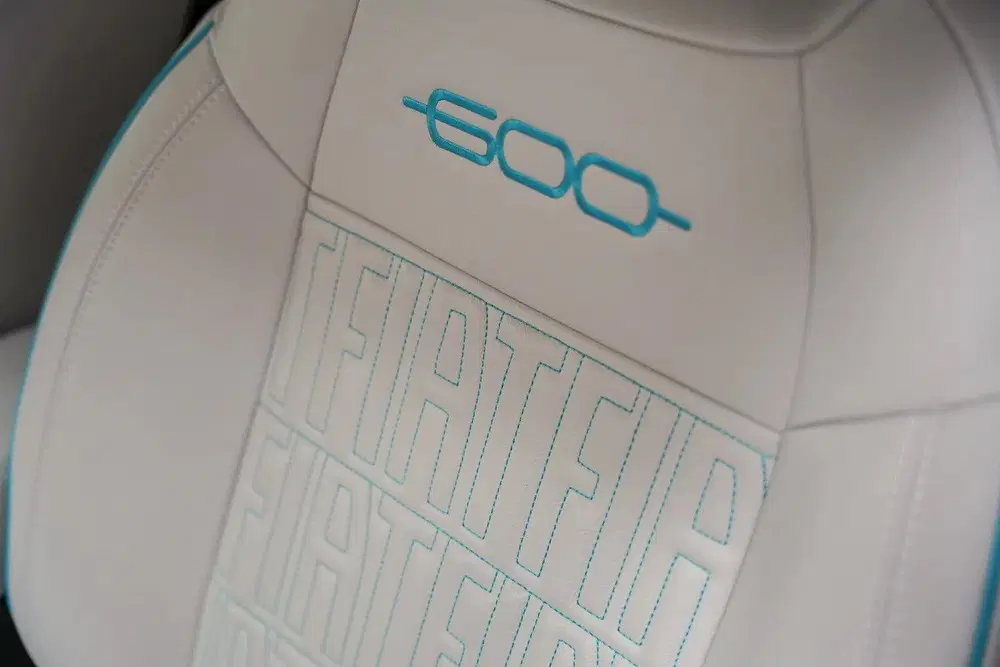 Fiat 600e La Prima 54 kWh [ Navi Camera Apple uit 2024, foto 13