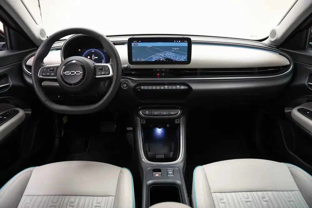 Fiat 600e La Prima 54 kWh [ Navi Camera Apple uit 2024, foto 4