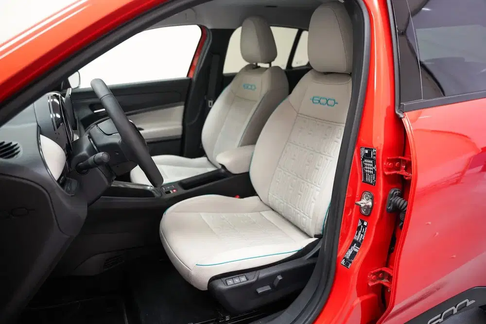 Fiat 600e La Prima 54 kWh [ Navi Camera Apple uit 2024, foto 9