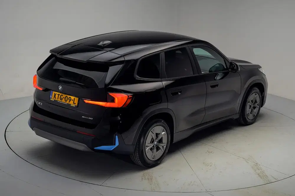 BMW iX1 xDrive30 67 kWh Executive Sport [ LED Navi uit 2023, foto 14