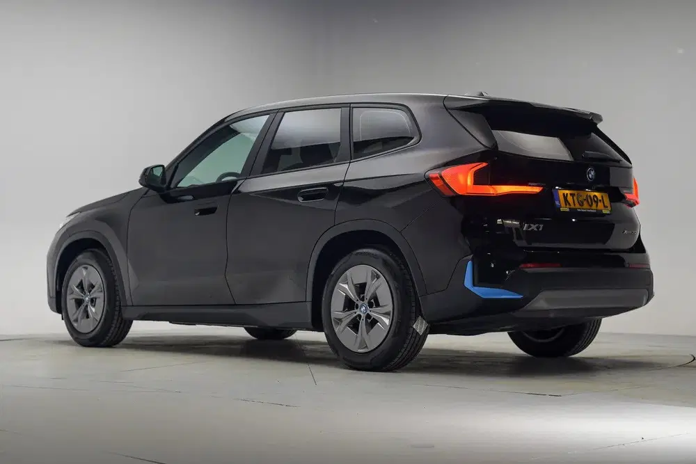 BMW iX1 xDrive30 67 kWh Executive Sport [ LED Navi uit 2023, foto 3