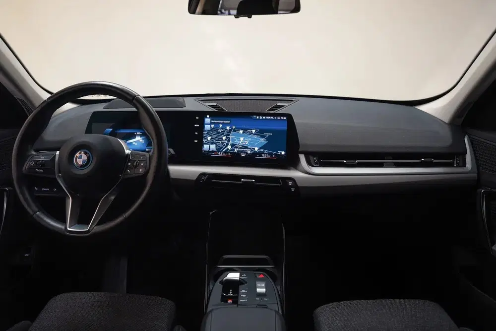BMW iX1 xDrive30 67 kWh Executive Sport [ LED Navi uit 2023, foto 4