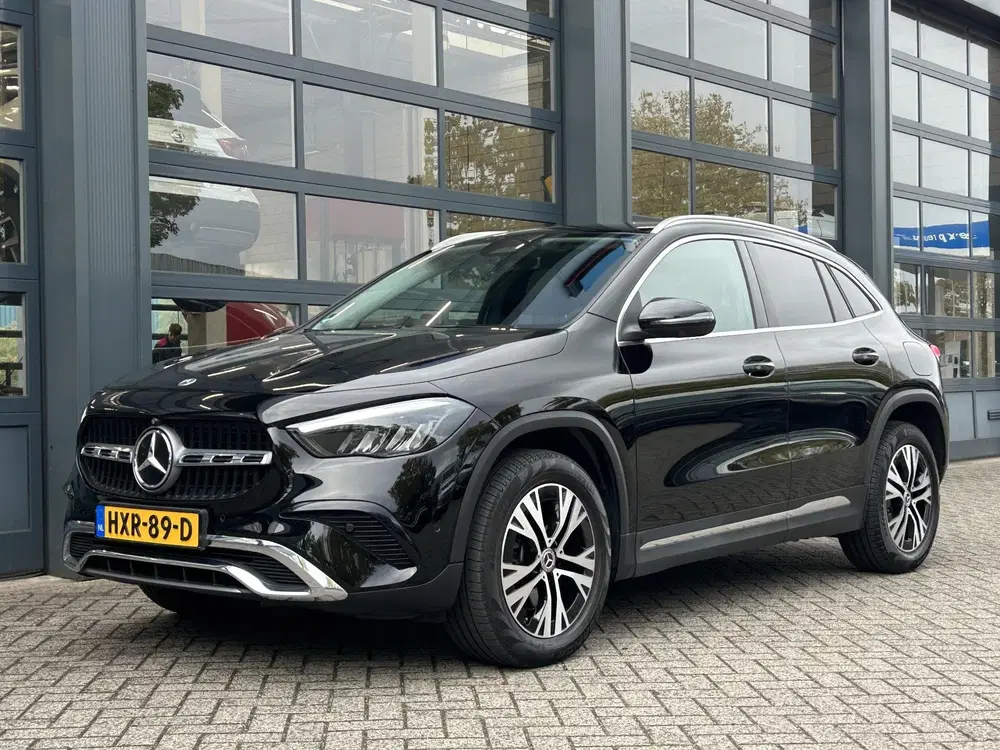 Mercedes-Benz GLA 250 e Progressive SOH 95% uit 2023, foto 18