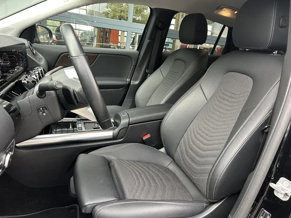 Mercedes-Benz GLA 250 e Progressive SOH 95% uit 2023, foto 7