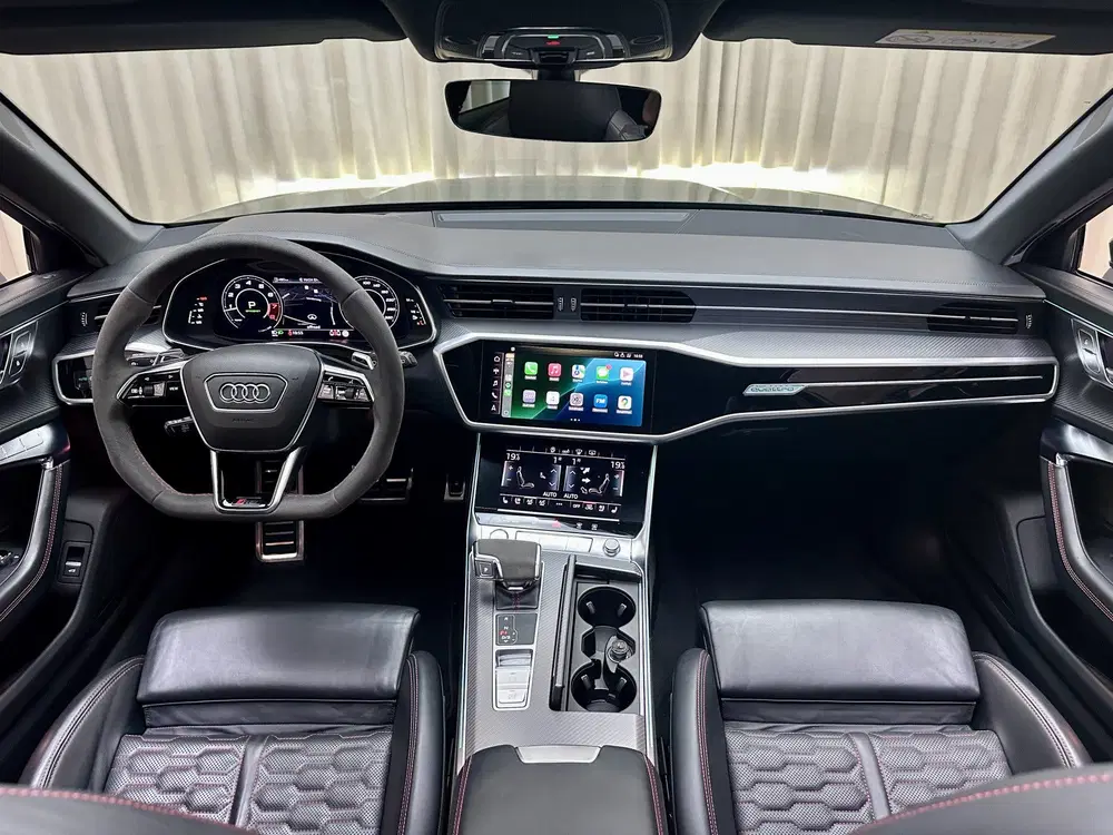 Audi RS6 uit 2020, foto 16