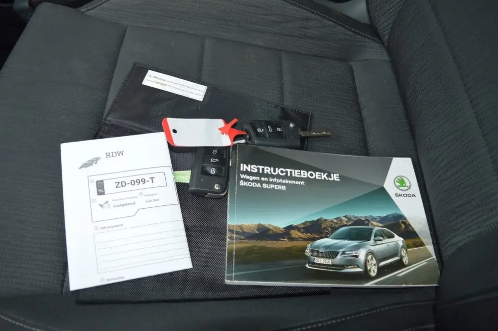 Skoda Superb 1.5 TSI ACT Amb. B uit 2019, foto 3