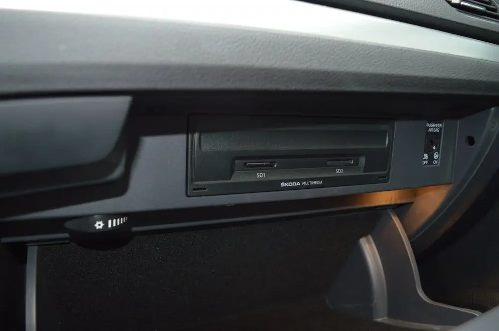 Skoda Superb 1.5 TSI ACT Amb. B uit 2019, foto 5