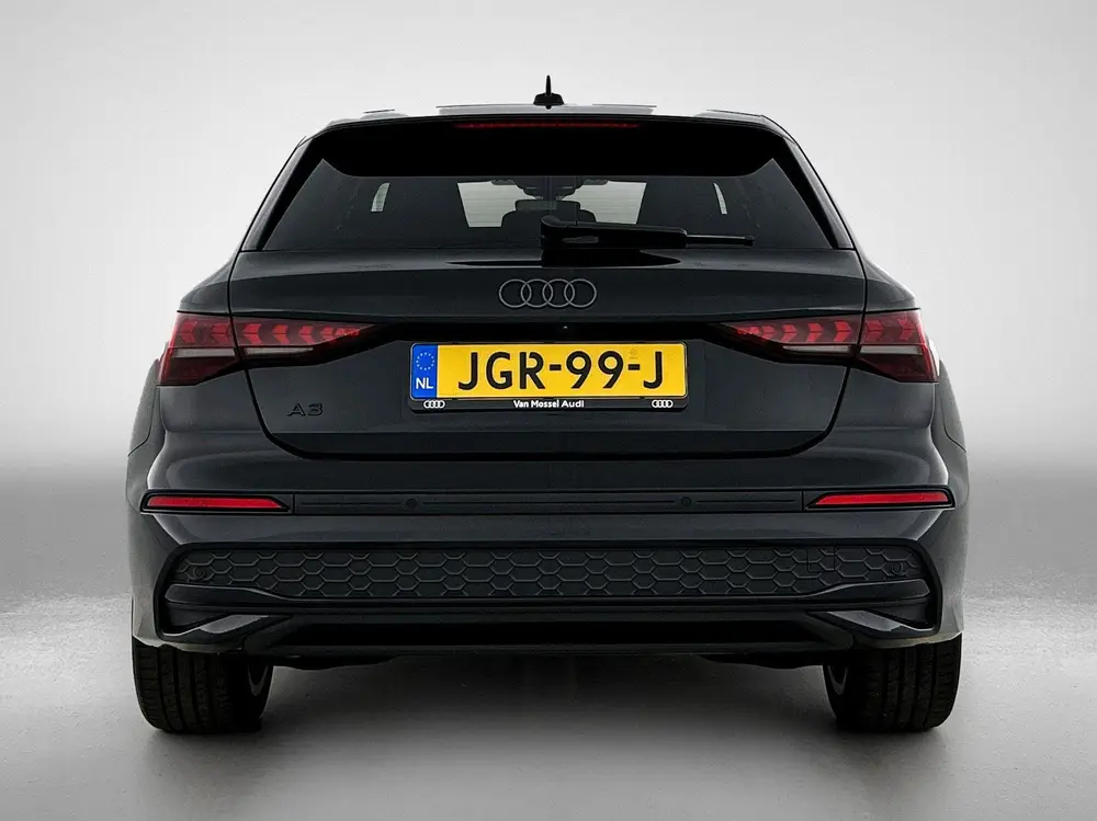 Audi A3 40 TFSI e S edition 204 PK l Adaptive crui uit 2025, foto 4