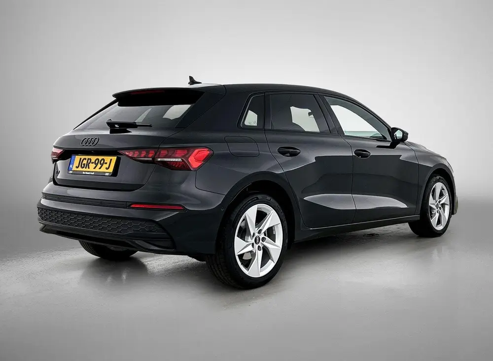 Audi A3 40 TFSI e S edition 204 PK l Adaptive crui uit 2025, foto 5