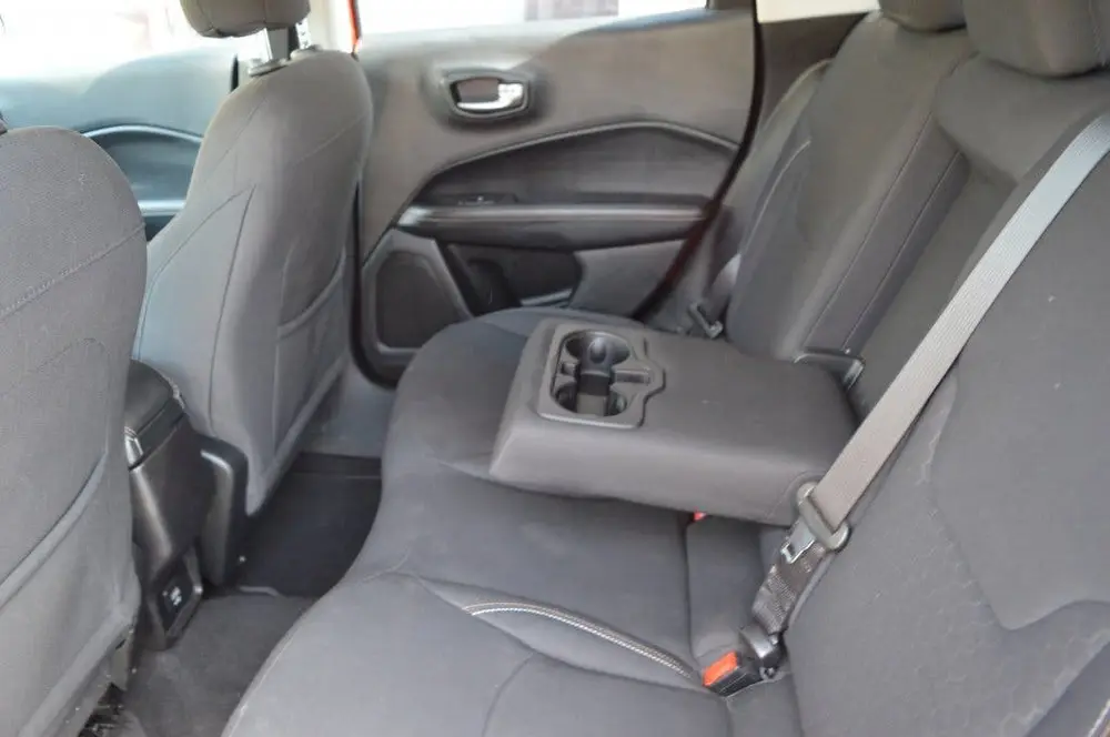 Jeep Compass 1.6 M.Jet Longitude, Pdc, Klimaatregeling uit 2019, foto 10