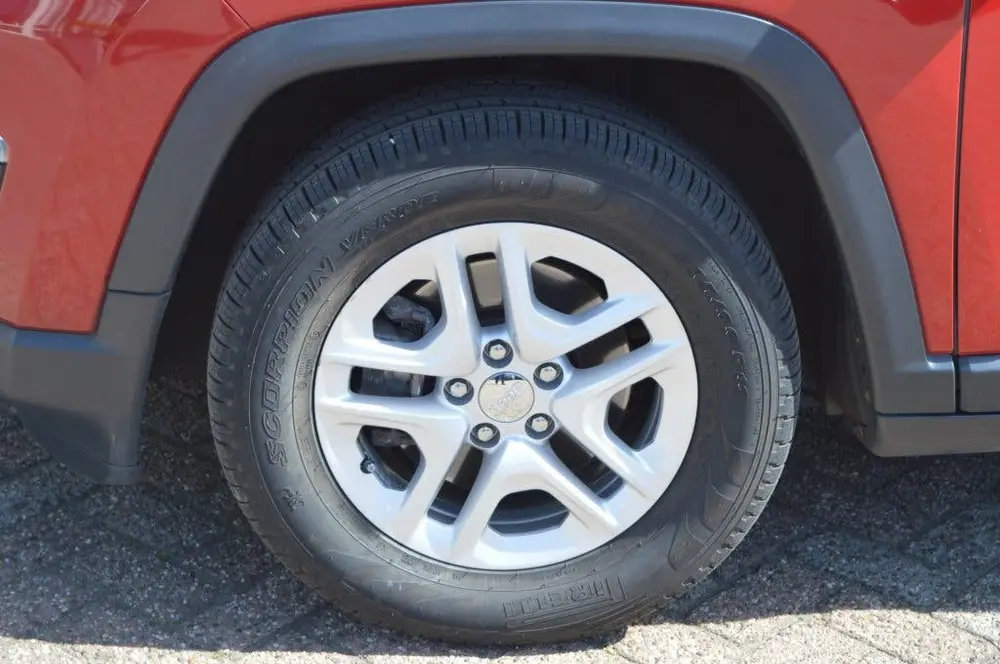 Jeep Compass 1.6 M.Jet Longitude, Pdc, Klimaatregeling uit 2019, foto 3