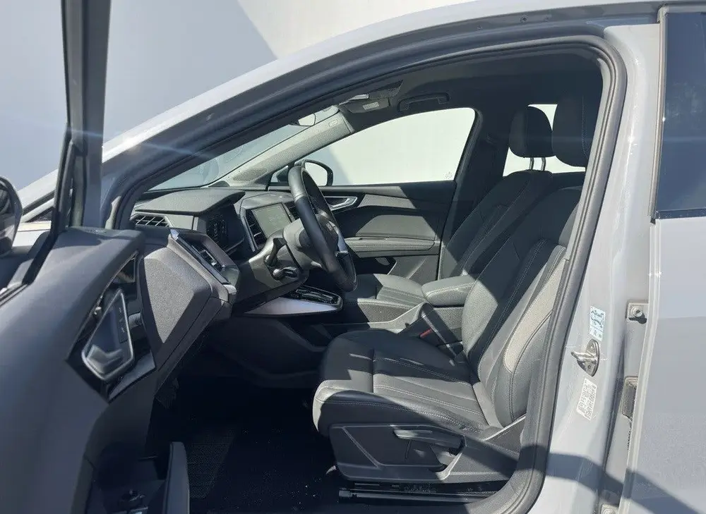 Audi Q4 e-tron 35 EDITION 55 kWh 170PK LEDER uit 2023, foto 8