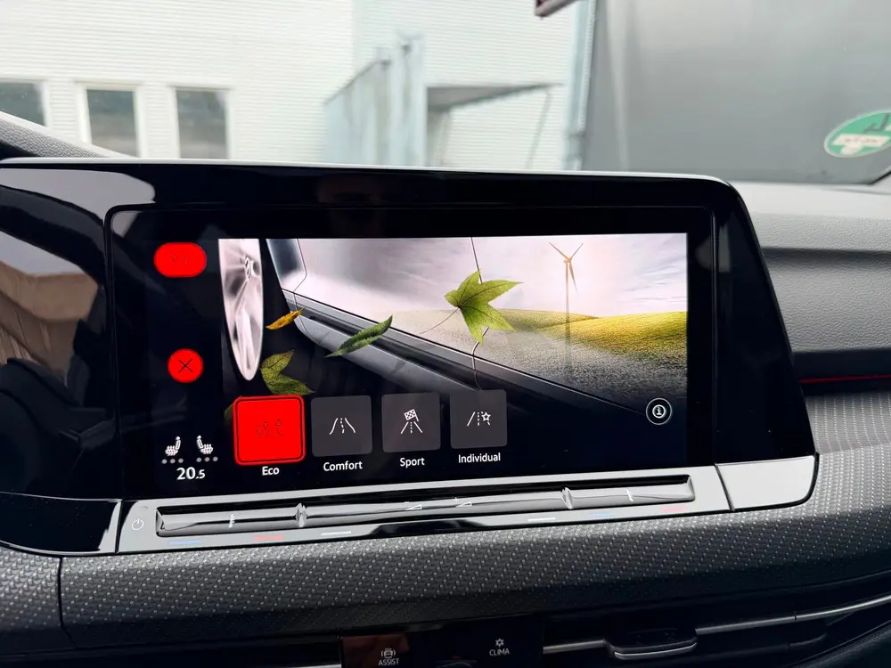 Volkswagen GOLF 1.5 eTSI R-Line 45dkm panorama uit 2022, foto 16