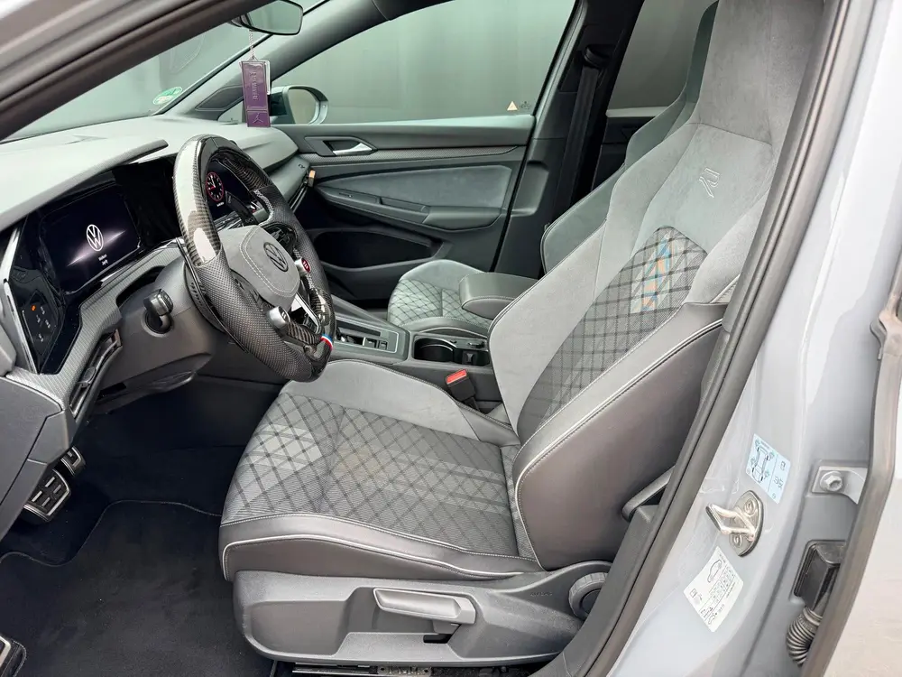 Volkswagen GOLF 1.5 eTSI R-Line 45dkm panorama uit 2022, foto 3