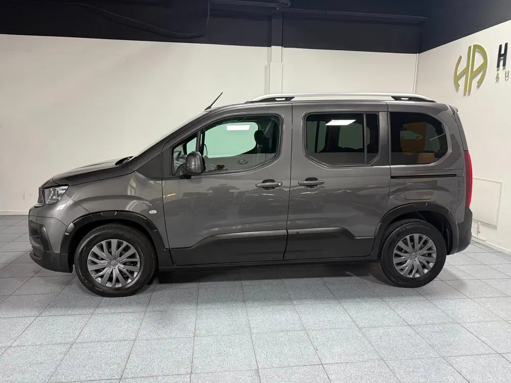 Peugeot Rifter 1.2 Puretech Allure Autom Navi-Camera Appl uit 2020, foto 4