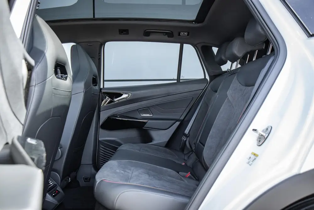 Volkswagen ID.4 GTX 340pk Limited Edition 4MOTION 77 kWh | W uit 2026, foto 6