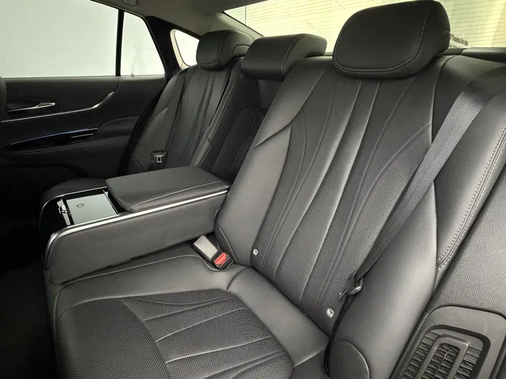 Toyota Mirai Prestige uit 2021, foto 15