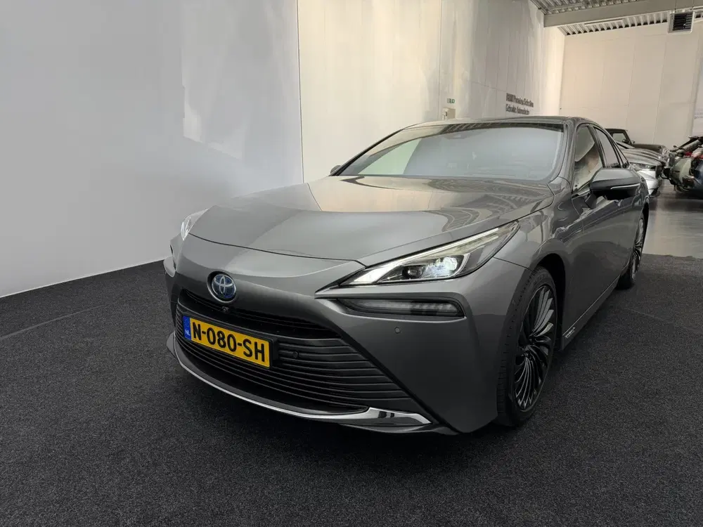 Toyota Mirai Prestige uit 2021, foto 2
