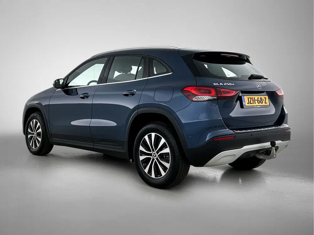 Mercedes-Benz GLA 250 e Plug-In Hybride uit 2023, foto 12