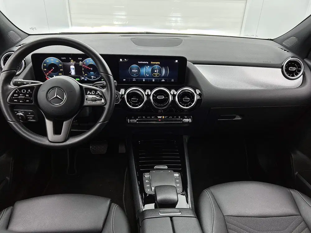 Mercedes-Benz GLA 250 e Plug-In Hybride uit 2023, foto 4