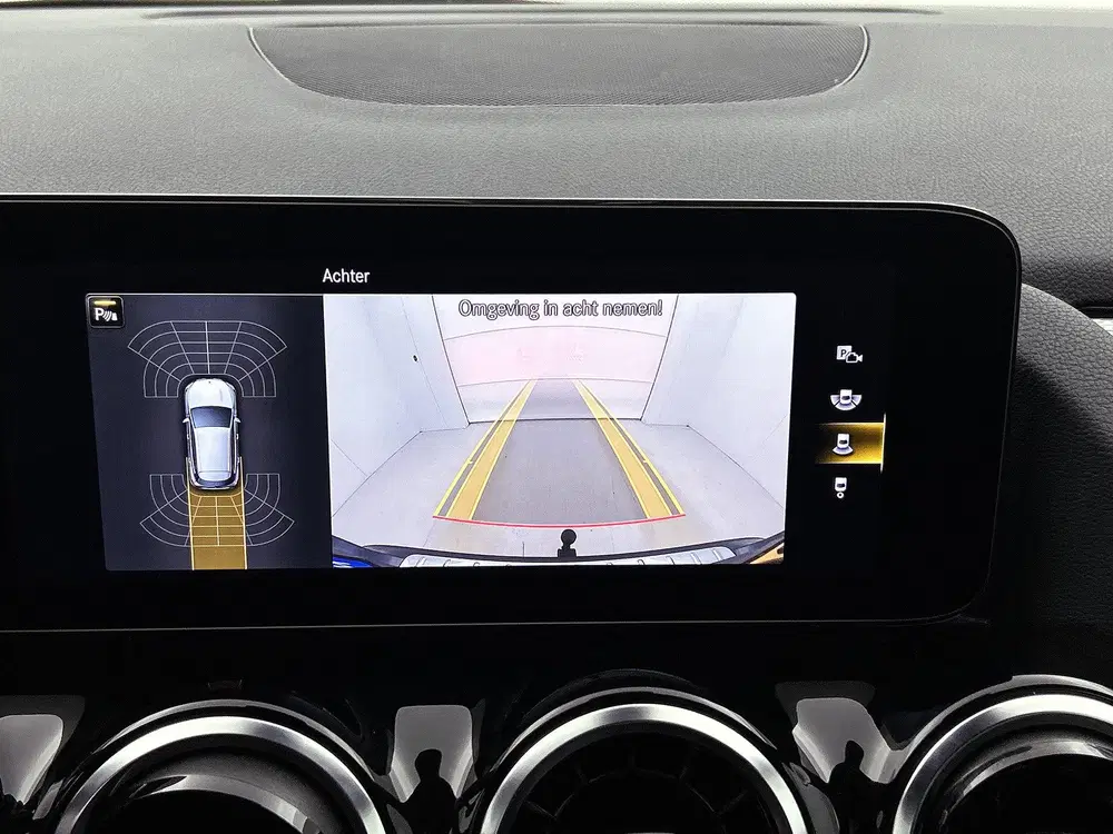 Mercedes-Benz GLA 250 e Plug-In Hybride uit 2023, foto 8