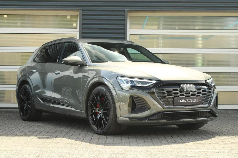 Audi Q8 e-tron 50 340pk quattro S Edition 95 kWh uit 2023, foto 10