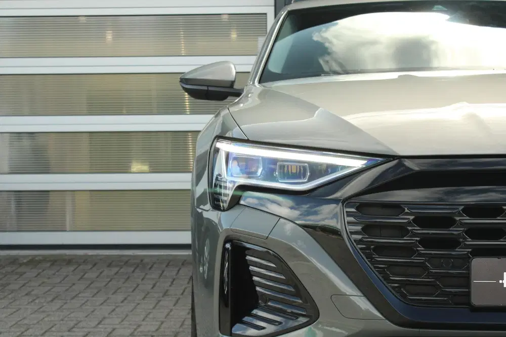 Audi Q8 e-tron 50 340pk quattro S Edition 95 kWh uit 2023, foto 9