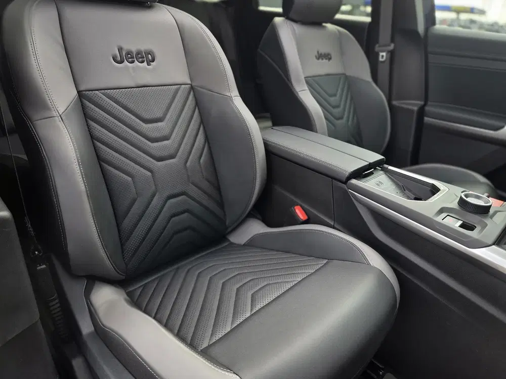Jeep Compass First Edition 74 kWh uit 2026, foto 6