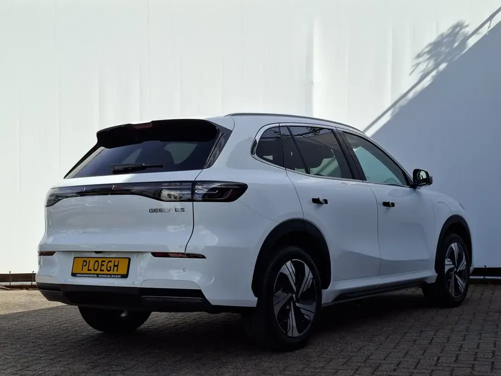 Geely E5 Max+ 68 kWh V2L Massage Koel+Verw Pano HeadUp FLYME uit 2026, foto 2