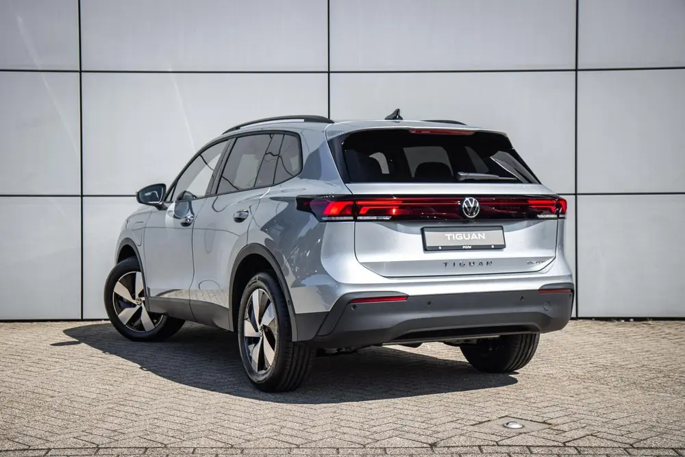 Volkswagen Tiguan 1.5 eHybrid 204pk Limited Edition | Trekha uit 2026, foto 14