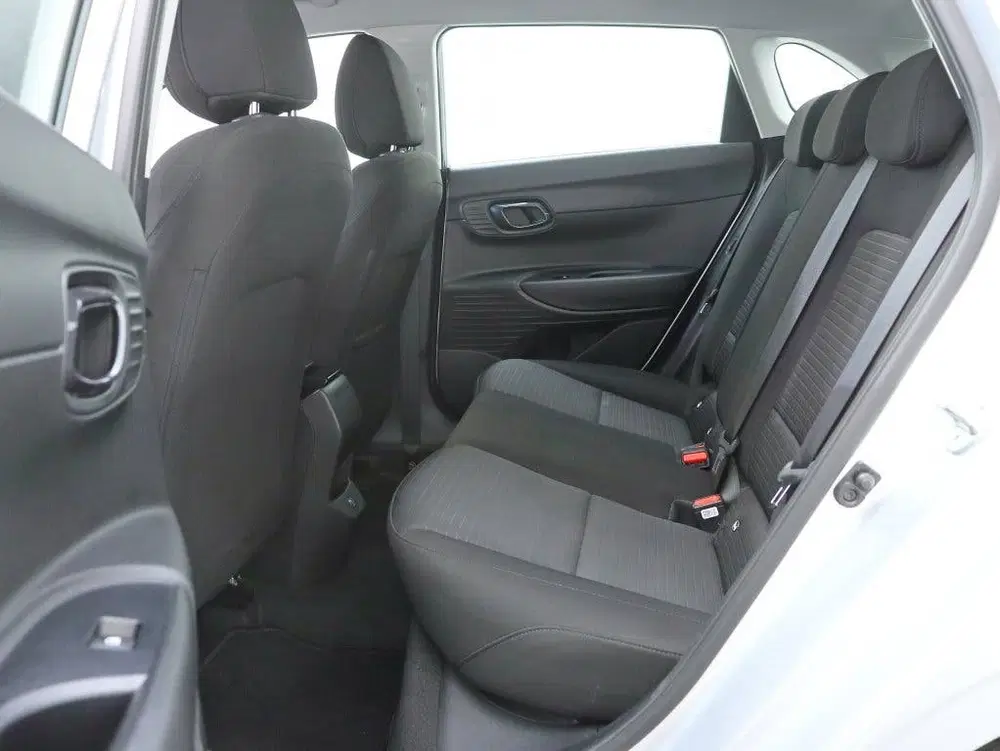 Hyundai i20 1.0 T-GDI Comfort uit 2023, foto 16