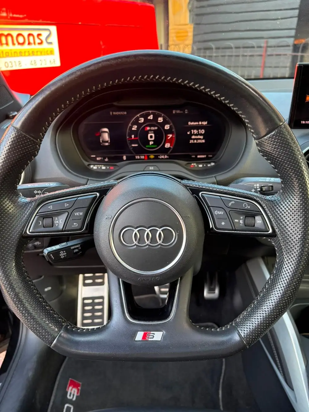 Audi Q2 SQ2 300pk S Tronic Quattro 2019 Zwart uit 2019, foto 12