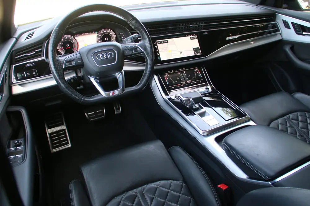 Audi Q8 55 TFSI quattro S-LINE LUCHTVERING B&O INC uit 2020, foto 10