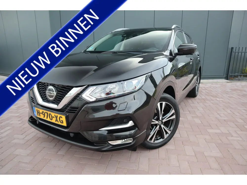 Nissan Qashqai 1.3 DIG-T N-Connecta Panoramadak Stoelverwarm uit 2019