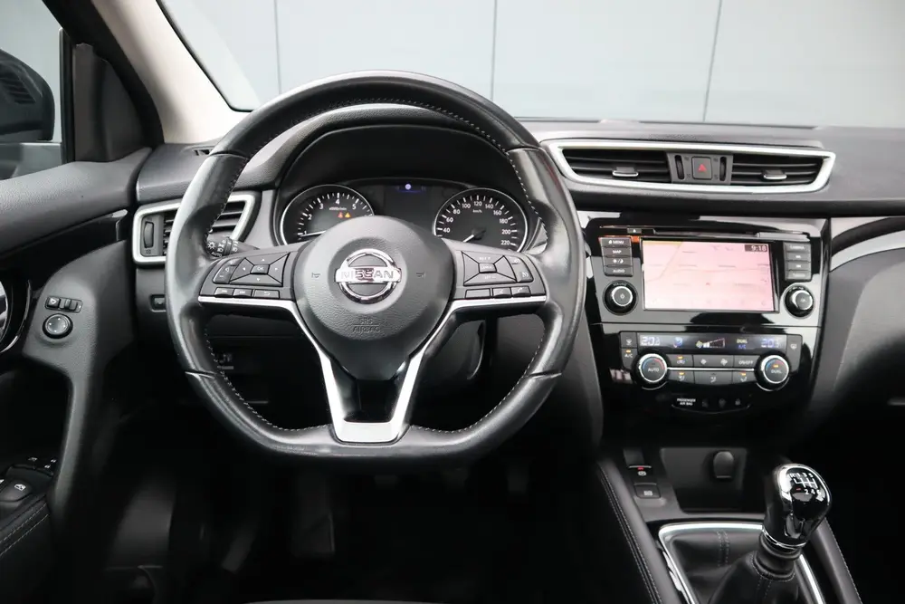 Nissan Qashqai 1.3 DIG-T N-Connecta Panoramadak Stoelverwarm uit 2019, foto 10