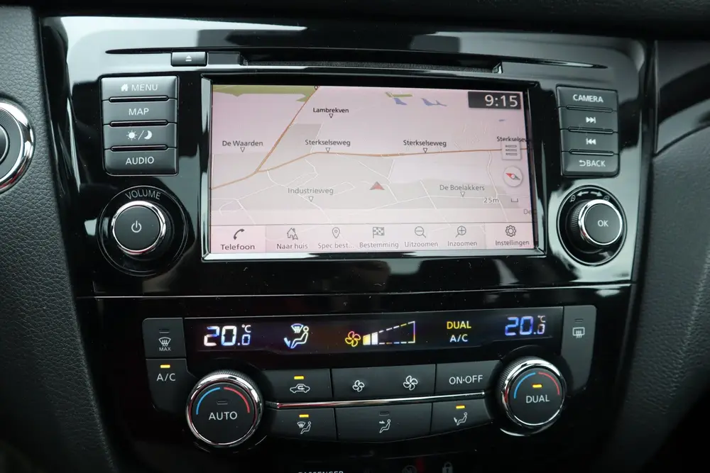 Nissan Qashqai 1.3 DIG-T N-Connecta Panoramadak Stoelverwarm uit 2019, foto 13