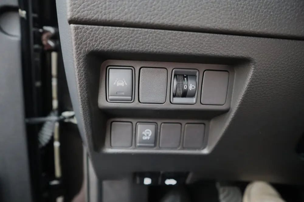 Nissan Qashqai 1.3 DIG-T N-Connecta Panoramadak Stoelverwarm uit 2019, foto 17