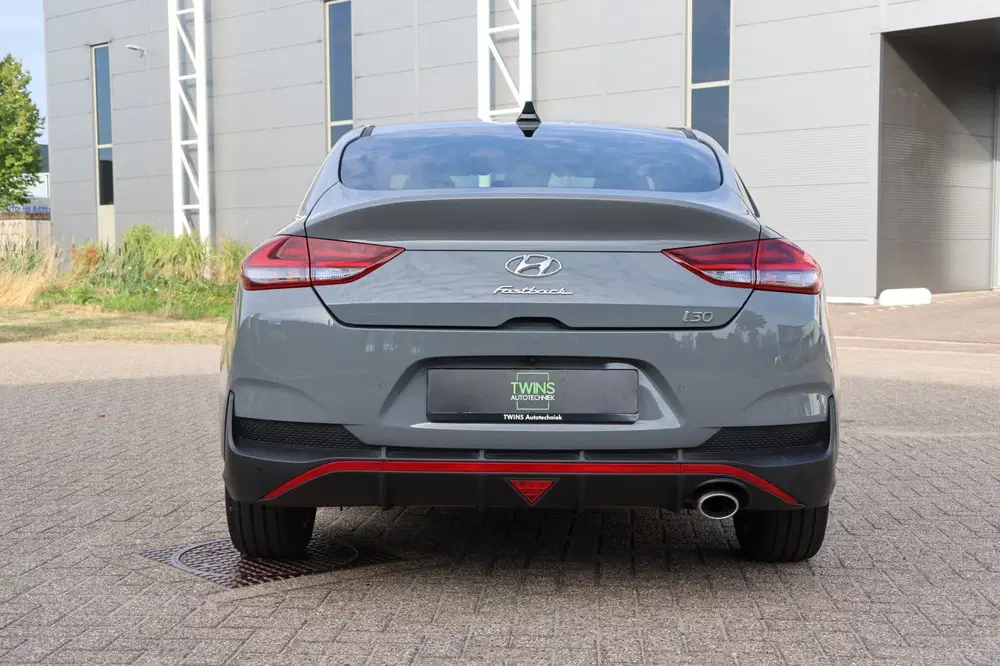 Hyundai i30 1.0 TGDI Fastback N Line uit 2024, foto 3
