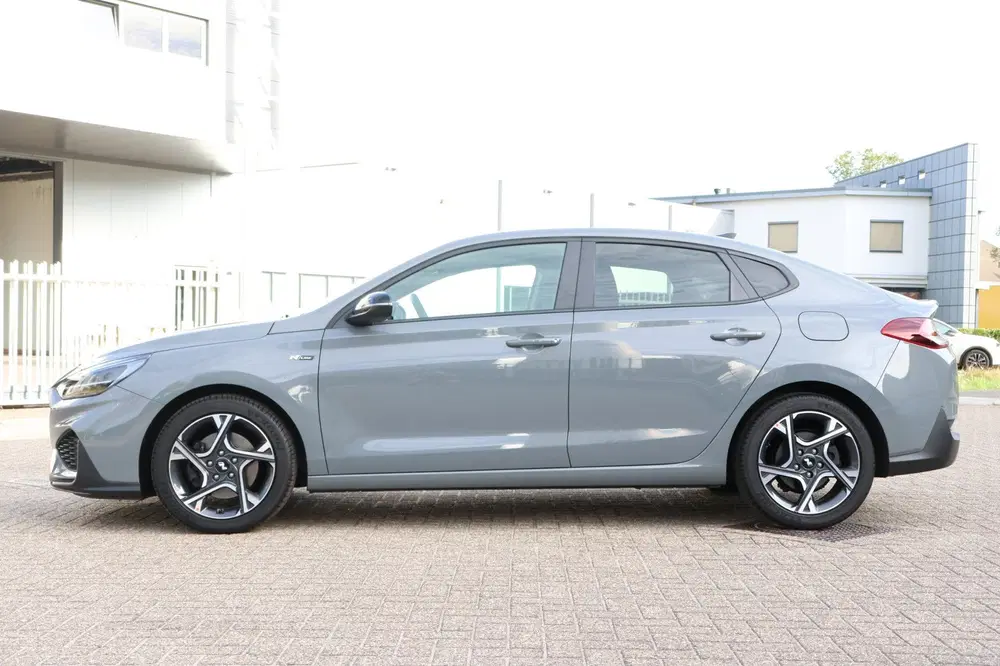 Hyundai i30 1.0 TGDI Fastback N Line uit 2024, foto 8