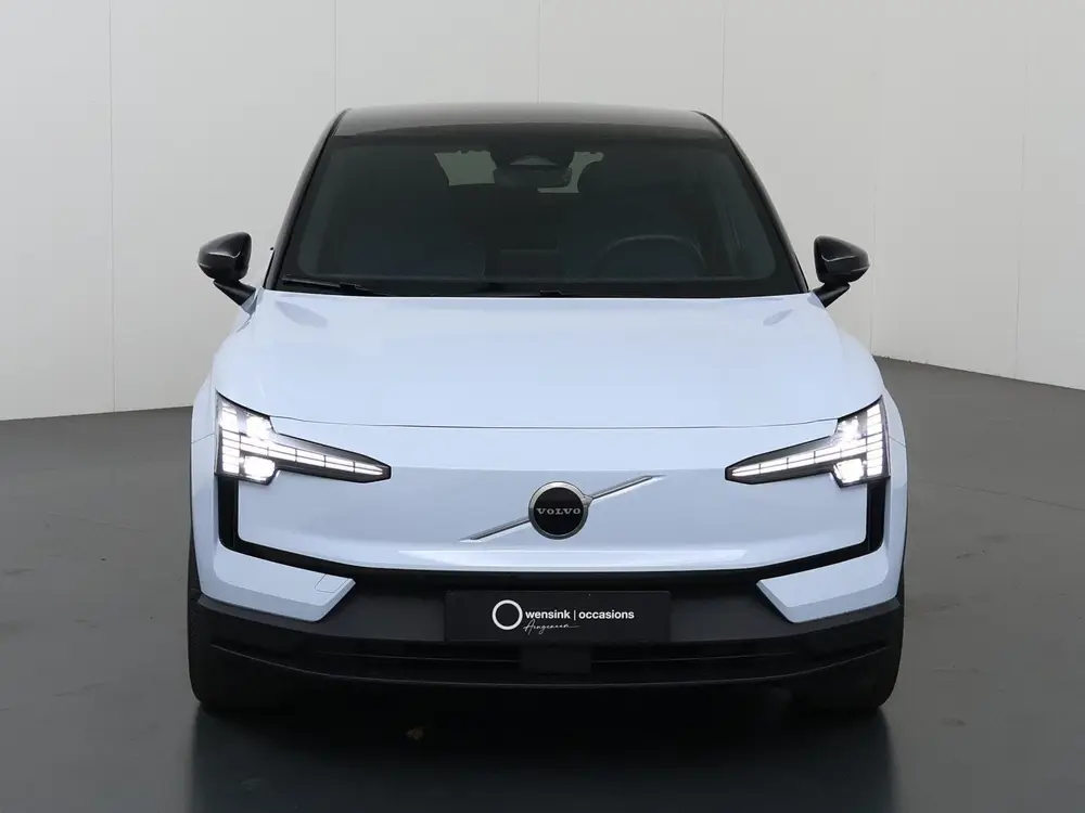 Volvo EX30 Single Motor Extended Range Plus 69 kWh uit 2024, foto 3