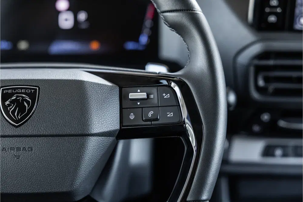 Peugeot Expert 2.0 BlueHDi L3 DC uit 2024, foto 18