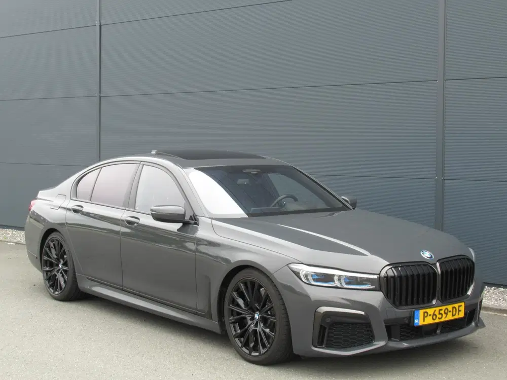 BMW 7-serie 745e High Executive uit 2022, foto 4